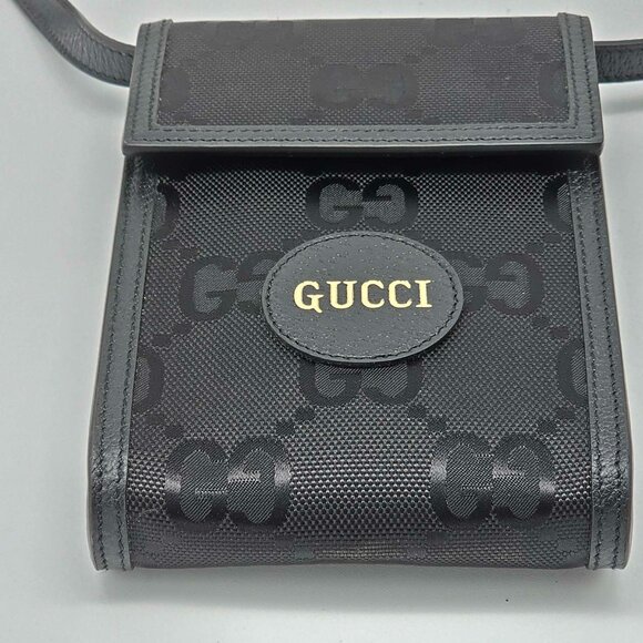 GUCCI Leather Phone Pouch Bag 300-042525 - Picture 8 of 10